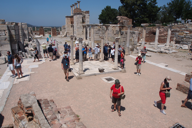 Rubrica in Missione 02-Efeso-Tomba-di-San-Giovanni-foto-Ivano-Puccetti